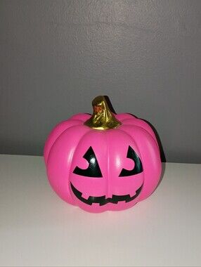 Small Bright Pink Ceramic Jack O Lantern LOL Pumpkin Halloween Table Decor